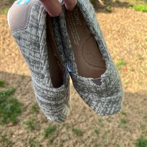 TOMS Charcoal Knit Casual Slip-Ons